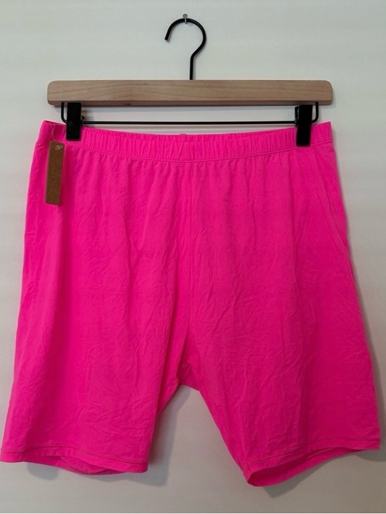 SKIMS Pants - SKIMS Fits Everybody High-Rise Bike Shorts